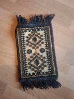 Vintage Tapijt met Franjes, Ophalen, Minder dan 50 cm, Gebruikt, Bruin