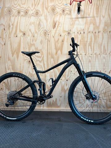 Giant Stance full suspension mountainbike L beschikbaar voor biedingen
