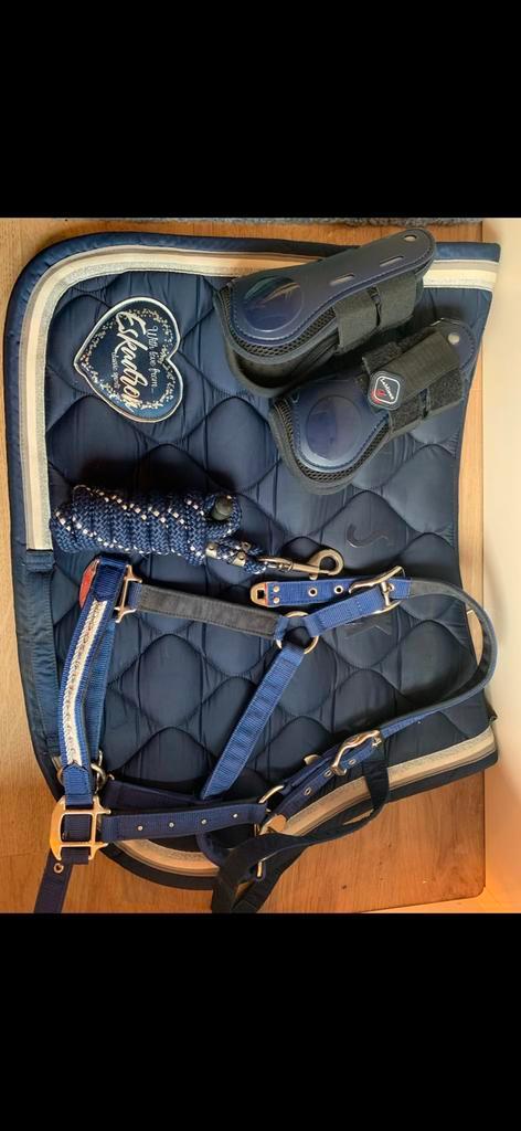 Super gaaf blauw paardrijd set! Maat cob!, Dieren en Toebehoren, Paarden en Pony's | Overige Paardenspullen, Zo goed als nieuw