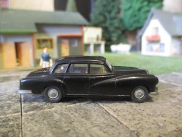 1957-62 Mercedes Benz W189 300 D - Wiking zwart ( mist ster) beschikbaar voor biedingen