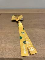 Efteling Overwinningsbandje Max en Moritz, Ophalen of Verzenden, Nieuw, Button of Speldje