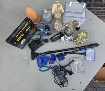 Diverse aquarium spullen  €15 beschikbaar voor biedingen