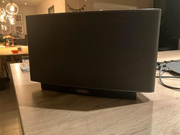 2x Sonos Play:1 & Play:5 - Draadloze Speakers - incl. beugel, Audio, Tv en Foto, Luidsprekers, Gebruikt, Front, Rear of Stereo speakers