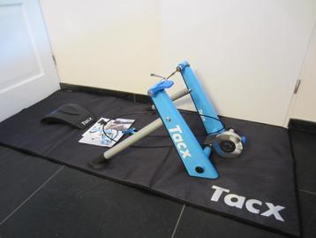 TACX BLUE MOTION FIETSTRAINER T2600 MET TACX MAT beschikbaar voor biedingen