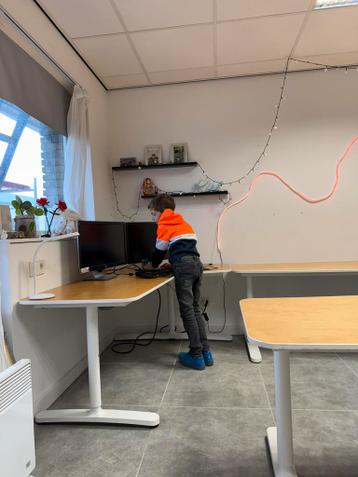 Ikea bureau bekant - gratis afhalen - afbeelding 1