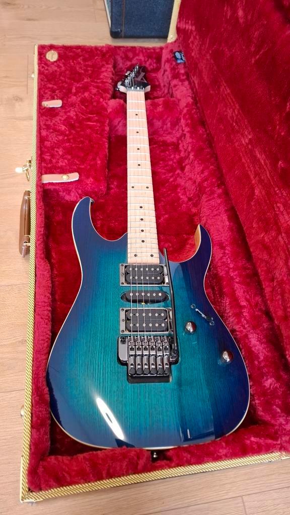 Ibanez RG370AHMZ-BMT (Blue Moon Burst), Muziek en Instrumenten, Snaarinstrumenten | Gitaren | Elektrisch, Zo goed als nieuw, Solid body