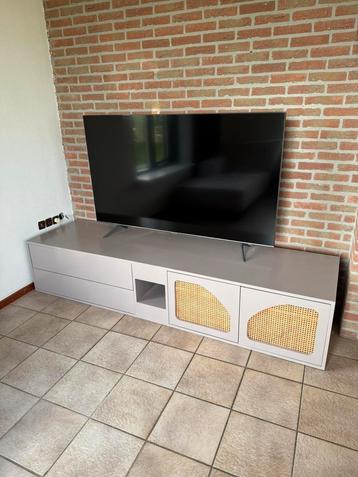 Tv meubel beschikbaar voor biedingen