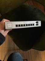Ubiquiti UniFi Switch 8 150W, Computers en Software, Netwerk switches, Ophalen of Verzenden, Zo goed als nieuw