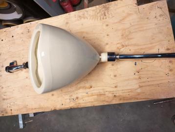 Sphinx urinoir met Grohe drukknop beschikbaar voor biedingen