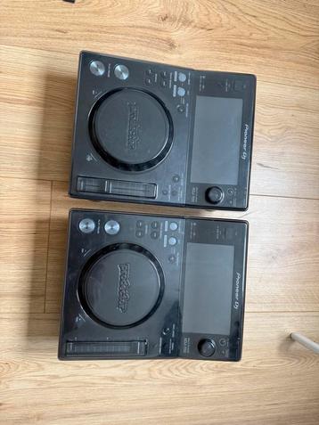 Pioneer XDJ700 (2 stuks) beschikbaar voor biedingen