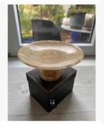 Edelsteen calciet schaal op voet 6 cm hg. doorsnede 13 cm, Ophalen of Verzenden, Zo goed als nieuw, X, X