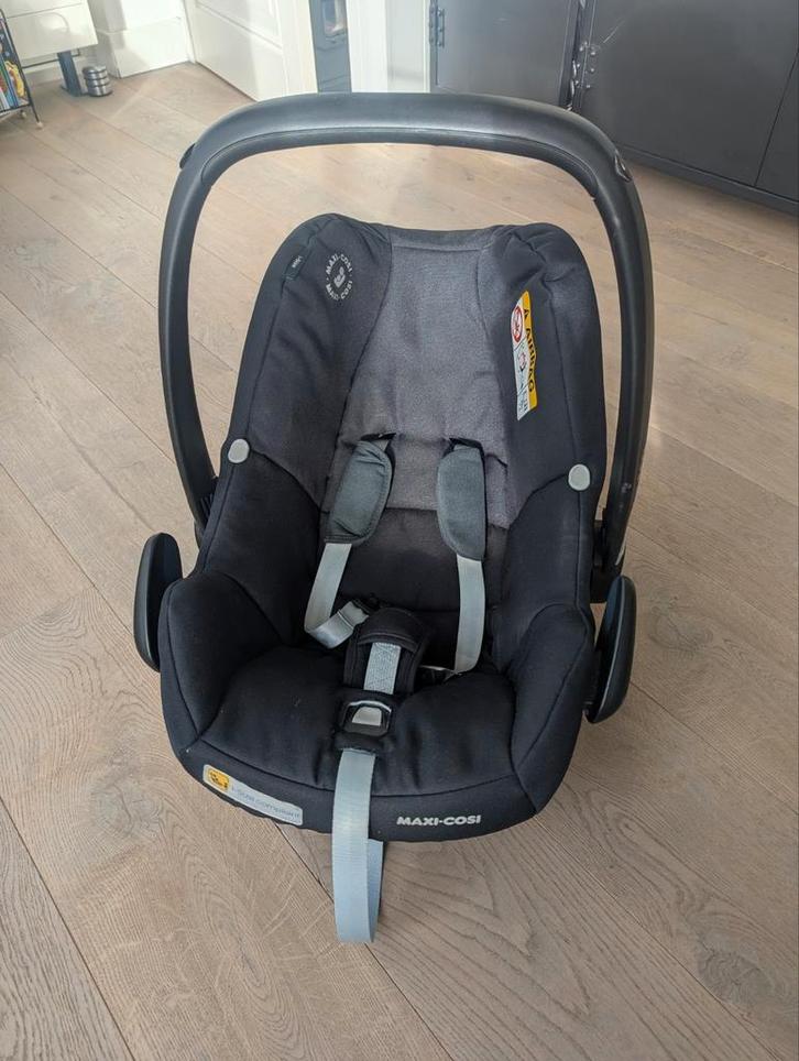 Maxi-Cosi Pebble Pro i-Size – Topstaat! Complete set, Kinderen en Baby's, Autostoeltjes, Zo goed als nieuw, Maxi-Cosi, 0 t/m 13 kg