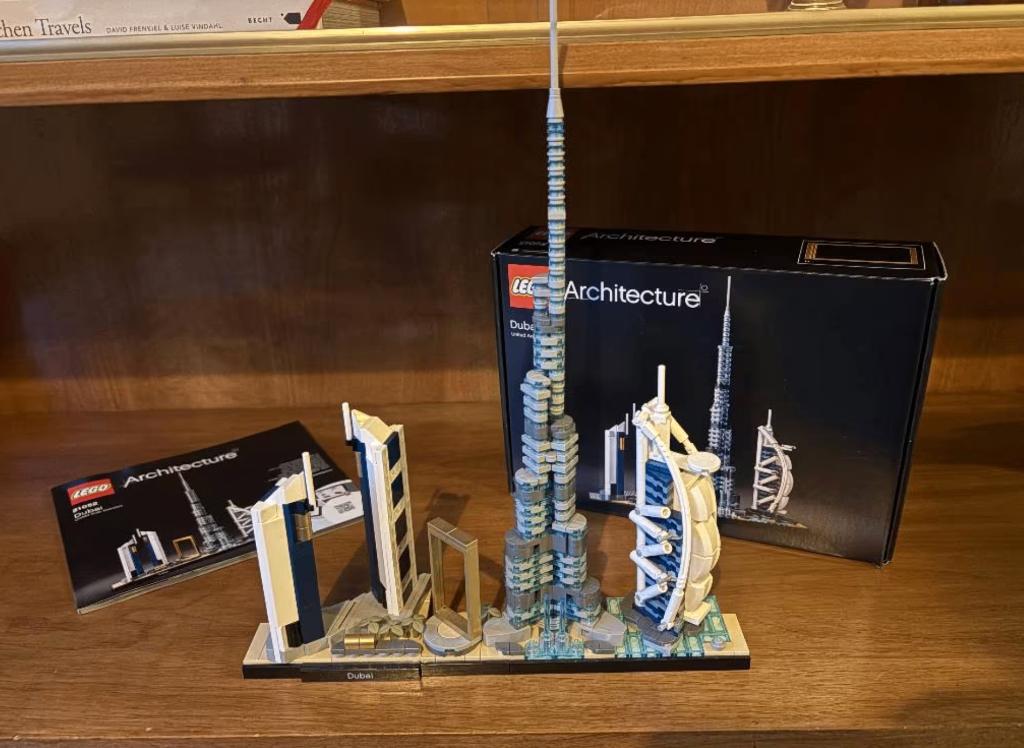 Lego Architecture Dubai, Kinderen en Baby's, Speelgoed | Duplo en Lego, Ophalen of Verzenden, Zo goed als nieuw, Complete set