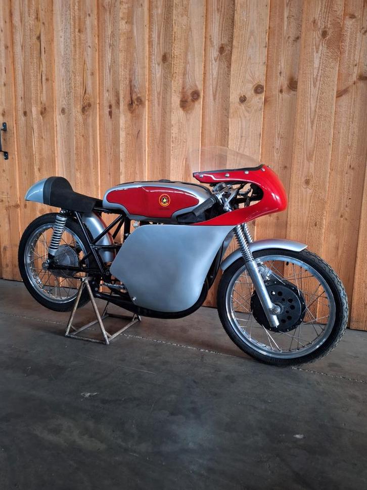 Bultaco TSS 125 Fabrieksracer - Matching Nrs 1965, Motoren, Motoren | Oldtimers, Sport, meer dan 35 kW, 1 cilinder, Minimaal motorrijbewijs A1