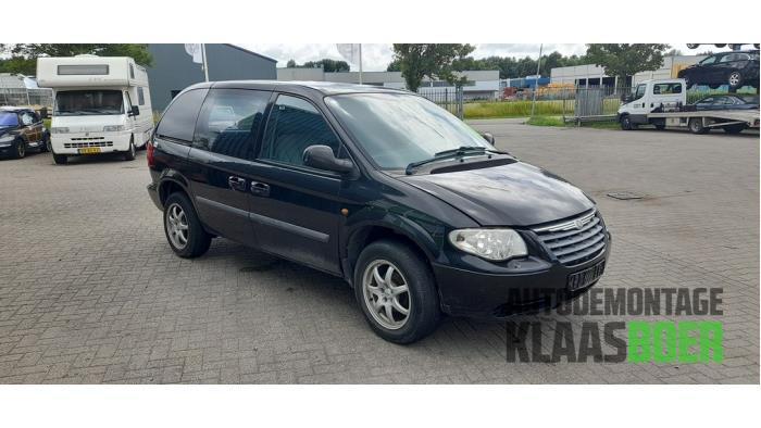 Scherm rechts-voor van een Chrysler Voyager, Auto-onderdelen, Carrosserie en Plaatwerk, Chrysler, Gebruikt, 6 maanden garantie