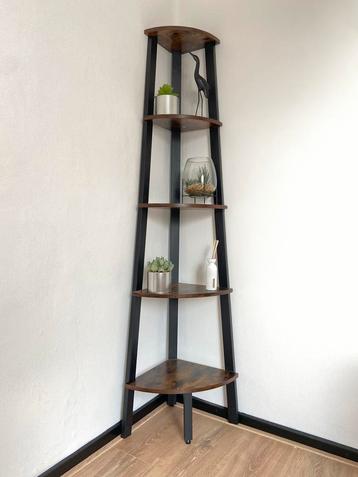 Hoekkast Hoekmeubel Industrieel Design beschikbaar voor biedingen
