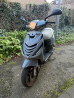 Piaggio zip 4 takt, Ophalen of Verzenden, Zo goed als nieuw, Benzine, Zip