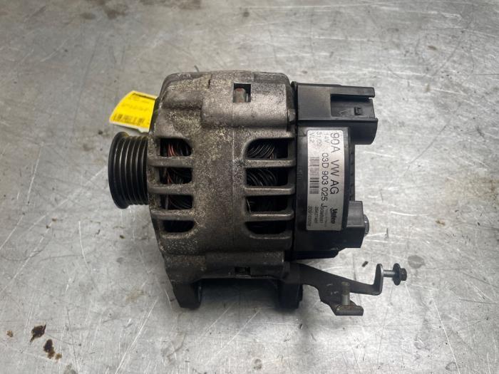 Dynamo van een Volkswagen Polo, Auto-onderdelen, Motor en Toebehoren, Volkswagen, Gebruikt, 3 maanden garantie, Ophalen of Verzenden