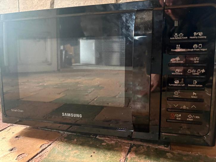 Samsung combimagnetron, Witgoed en Apparatuur, Magnetrons, Zo goed als nieuw, Vrijstaand, Combimagnetron, Grill, Oven, Draaiplateau