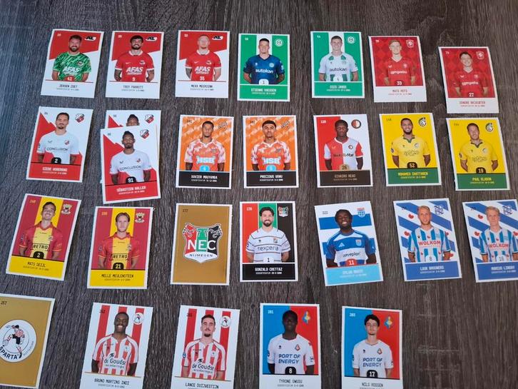 Dubbele voetbalplaatjes, Verzamelen, Supermarktacties, Ophalen of Verzenden