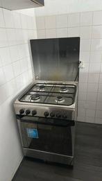 Gasfornuis en oven, Witgoed en Apparatuur, Fornuizen, Ophalen, Gebruikt, 4 kookzones, Gas