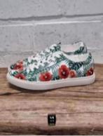 Kenneth Cole - Prachtige sneakers maat 42 - Nieuw €120, Wit, Kenneth Cole, Nieuw, Ophalen of Verzenden