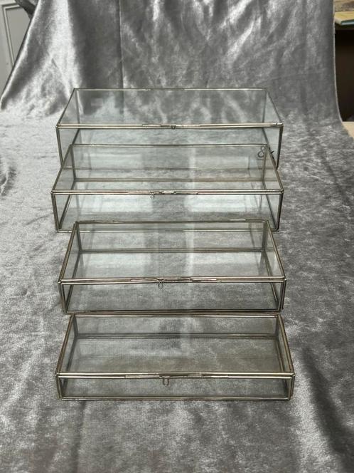 Glasboxen - vitrine doosjes- show case in diverse maten, Huis en Inrichting, Woonaccessoires | Overige, Zo goed als nieuw, Ophalen of Verzenden