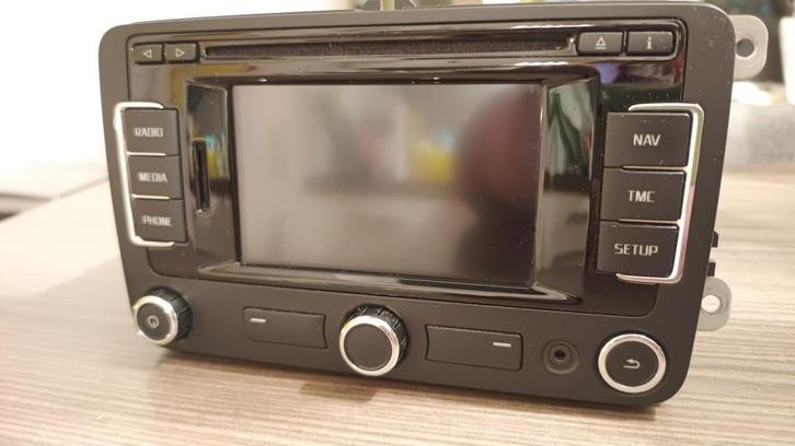 Skoda navigatie-/radio Amundsen DAB+ Bluetooth, Auto diversen, Autoradio's, Zo goed als nieuw, Ophalen