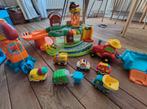 Vtech toet toet auto's set met veel wegdelen en extra's, Ophalen, Gebruikt, 2 tot 4 jaar