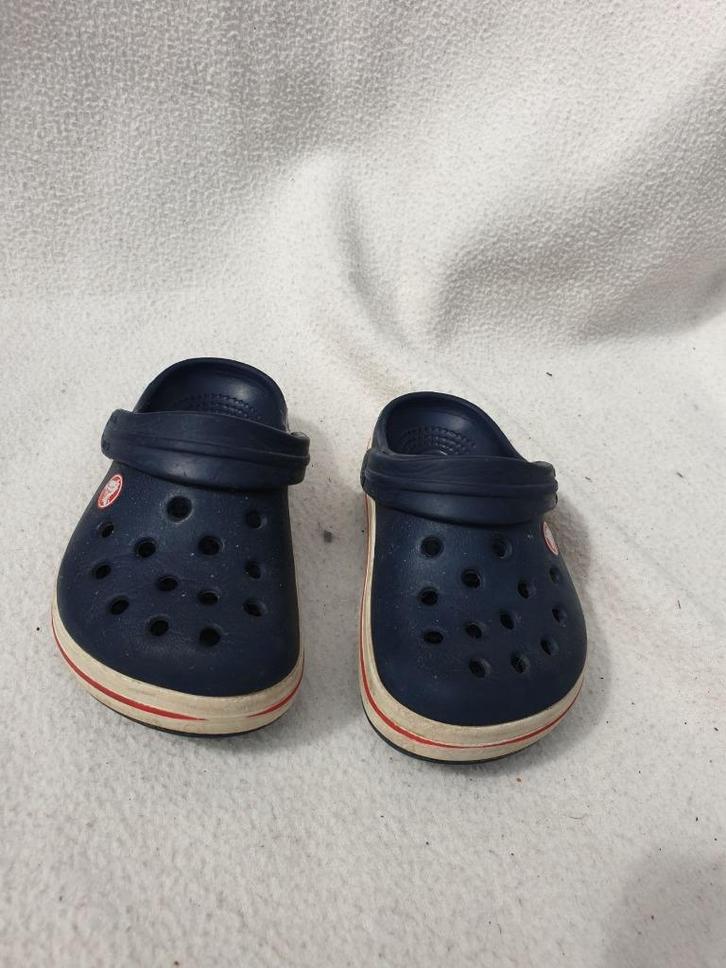 Stoere donkerblauwe crocs mt 23 merk CROCS, Kinderen en Baby's, Kinderkleding | Schoenen en Sokken, Zo goed als nieuw, Overige typen