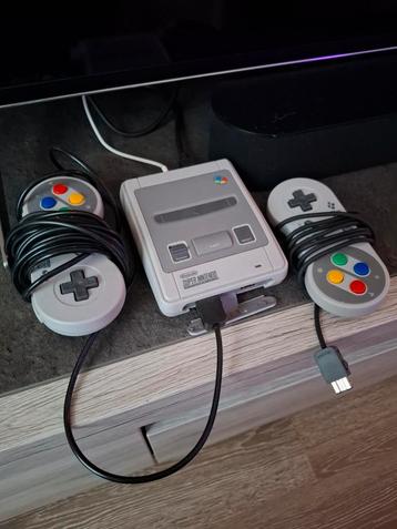SNES Mini met véél spellen! beschikbaar voor biedingen