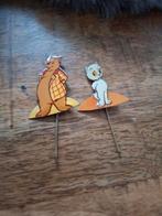 Vintage Speldjes - Beer en Kat, Verzamelen, Speldjes, Pins en Buttons, Ophalen of Verzenden, Gebruikt, Dier of Natuur, Speldje of Pin