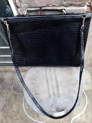 Kantoor tas | kroko met hengsel | vintage | zwart | ruim A4 beschikbaar voor biedingen