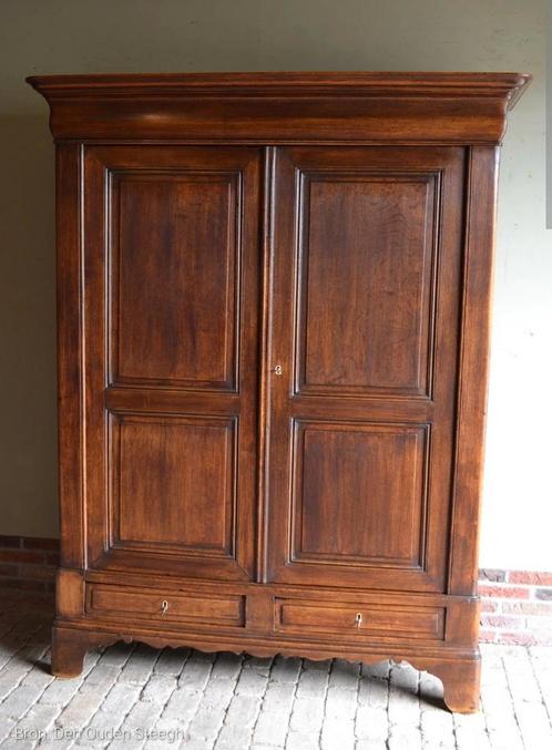 Massief eiken kast Louis Philippe, Huis en Inrichting, Kasten | Buffetkasten, 200 cm of meer, 150 tot 200 cm, Met lade(s), Met deur(en)