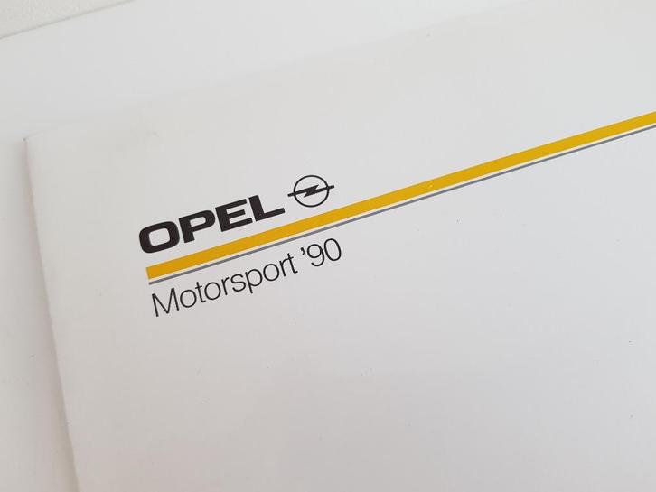 OPEL - Motorsport '90 - Hunsrück Rallye - Isolde Holderied, Boeken, Auto's | Folders en Tijdschriften, Gelezen, Opel, Ophalen of Verzenden