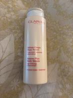Clarins renew-plus body serum 200ml, Ophalen of Verzenden, Nieuw, Bodylotion, Crème of Olie