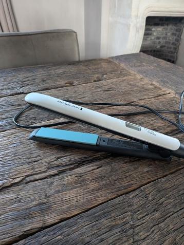 Stijltang Remington Shine Therapy beschikbaar voor biedingen