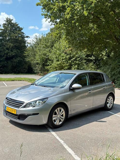 Peugeot 308 1.2 | Dealeronderhouden | 2e eigenaar | CarPlay, Auto's, Peugeot, Particulier, Benzine, A, Hatchback, Handgeschakeld