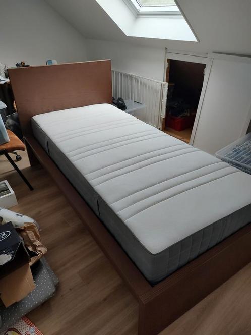 Ikea bed Malm met laden, Huis en Inrichting, Slaapkamer | Boxsprings, Zo goed als nieuw, 100 cm, 200 cm, Tweepersoons, Ophalen