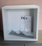 Eket wandkastje met ophangbeugel Ikea, Ophalen, Zo goed als nieuw