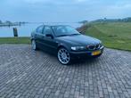 BMW E46 320i Automaat – Startmotor defect – €1200 / Ruil, Auto's, Achterwielaandrijving, 74 €/maand, Zwart, Particulier