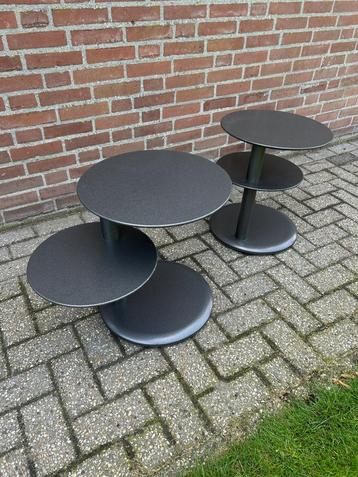 2x Leolux Cyclo bijzettafels 2e generatie beschikbaar voor biedingen