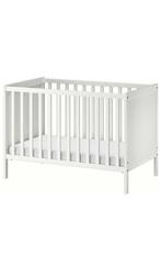 Wit Ledikant Sundvik IKEA, Kinderen en Baby's, Babywiegjes en Ledikanten, Ophalen, Zo goed als nieuw, Ledikant