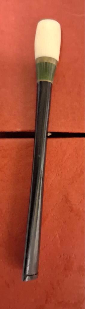 Vintage sigarethouder met Ivoor handvat beschikbaar voor biedingen