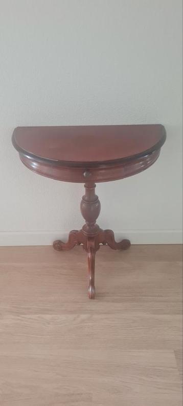 Antieke Halve Maan Tafel met Lade beschikbaar voor biedingen