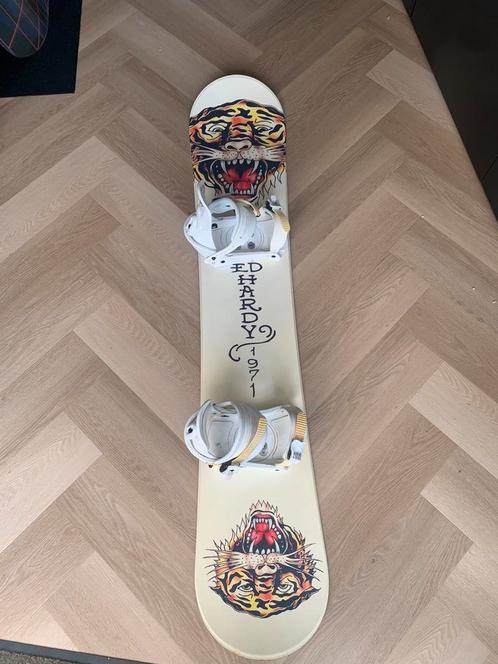 Ed Hardy Snowboard 158cm, Sport en Fitness, Snowboarden, Zo goed als nieuw, Board, Ophalen of Verzenden