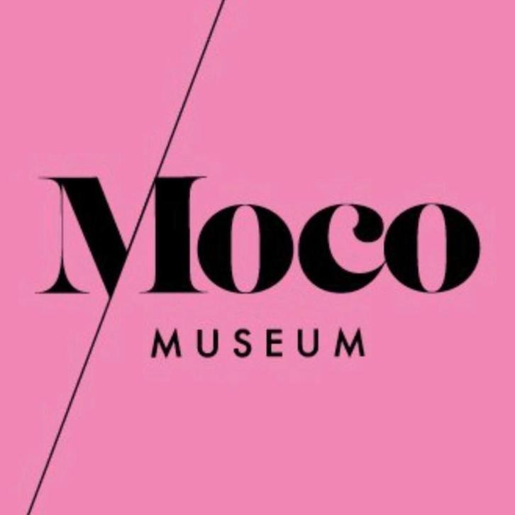 Moco Museum Amsterdam 2e kaartje GRATIS, Tickets en Kaartjes, Musea, Drie personen of meer, Kortingskaart
