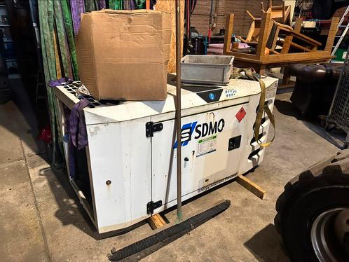 Sdmo 16 KVA generator loopt niet, Doe-het-zelf en Verbouw, Aggregaten, Gebruikt, Dieselolie, 10 tot 30 kVA, Geluidgedempt, Ophalen