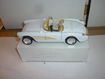 Modelauto 1:24 Chevrolet Corvette in hele mooie staat - doos beschikbaar voor biedingen