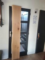 Massief eiken boomstam plank met onzichtbaar ophangsysteem., Doe-het-zelf en Verbouw, Hout en Planken, 25 tot 50 mm, Eiken, Nieuw